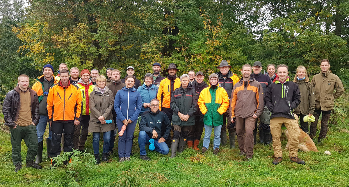 Gruppenbild von Fachleuten zum Thema Samenplantagen